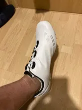 Zapatos de ciclismo de carretera transpirables, calzado profesional para bicicleta de montaña, con autosujeción, color blanco