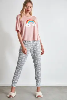 

Trendyol Rainbow Printed Knitted Pajamas Set THMAW21PT0236