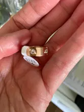 Anillo de compromiso de acero inoxidable y oro rosa para mujer, sortija de compromiso con cristales giratorios brillantes de lujo