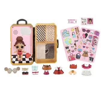 

Style Suitcase-Suitcase Stylist with doll Boss Quine