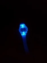 Relojes con patrón de dibujos animados para niños y niñas, pulsera colorida de goma con fuente de luz, regalo de fiesta