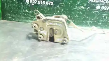 

DOOR LOCK FRONT LEFT MITSUBISHI MONTERO (V20/V40)