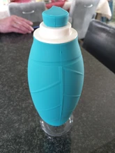 Botella de agua portátil para mascotas, tazón de viaje de 580ml con diseño de hojas de silicona suave para cachorros y gatos, dispensador de agua para mascotas al aire libre