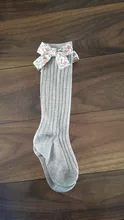 Calcetines con lazo Floral para niñas pequeñas, medias largas de algodón suave hasta la rodilla para bebés, Estilo Princesa a rayas para niños de 0 a 5 años