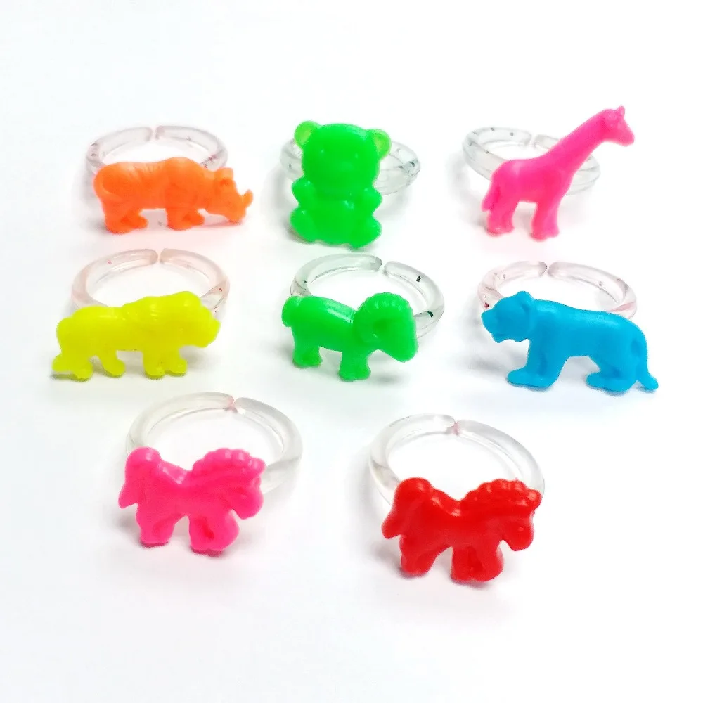 E647 mini animal  rings - 0.5g