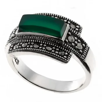

Ring of silver with agate green blue. And agate Green