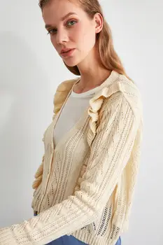 

Trendyol Frilly Cellular Knitwear Cardigan TWOAW21HI0565
