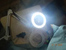 Lámpara de escritorio de lupa plegable profesional, luz LED de lectura con tres modos de atenuación, fuente de alimentación USB, 5 aumentos
