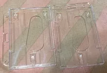 XRHYY-10 soportes de tarjeta de identificación de alta resistencia, plástico duro, soporte claro Horizontal y Vertical con ranuras para pulgar, tarjetero de identificación de 2 a 3