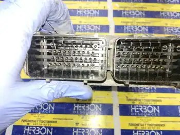 

T06EH21463633 Switchboard Engine EUA Chrysler Voyager (gs) *