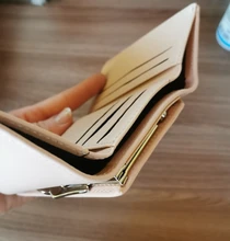 Monedero de Color caramelo a la moda para mujer, Cartera de cuero de Color liso Vintage corta con broche de corazón, tarjetero para chicas