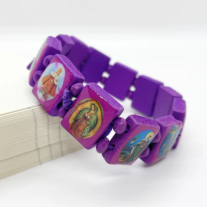ARTOCT Bracciale in legno con Gesù rosario, 4 pezzi, elastico, con immagini di santi religiosi, cattolici, dea, preghiera, manifestazione