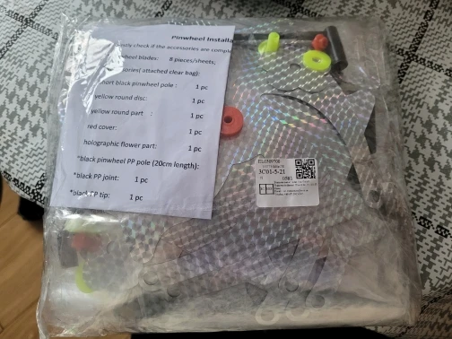 10pcs Bird Repeller Pinwheels Reflective Sparkly Bird Deterrent Windmill Protect Garden Plant Flower Garden Lawn Decoration photo review