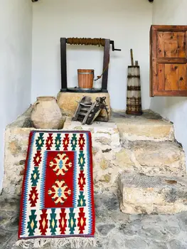 

North Turkish Hand Woven Antolian Kilim Rug & Carpet
