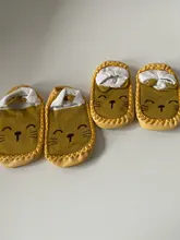 Calcetines de dibujos animados para niñas y niños, calcetín de suela de piel para bebés, zapatos para niños pequeños, antideslizantes, calcetines de fondo suave para suelo, zapatos de cuna Unisex