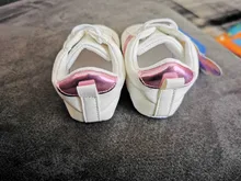 Zapatos de primeros pasos para bebé, niño y niña, calzado deportivo clásico, suela suave de cuero PU, mocasines de bebé de cuna multicolor, zapatos Casuales