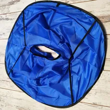 Paño de corte de pelo para adultos y niños, delantal impermeable para salón de peluquería, capa de peluquería, color negro y azul, 1 unidad