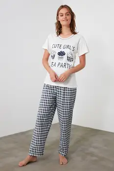 

Trendyol Printed Knitted Pajamas Set THMAW21PT0525