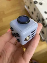 Juguetes dados para aliviar la ansiedad y el estrés para niños, juguete de descompresión de plástico con enfoque multifuncional de seis lados para juegos, regalo para adultos