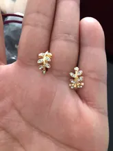 Pendientes de cartílago falso para mujer, aretes pequeños a la moda, Color dorado, sin piercing