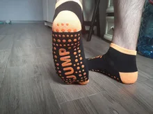 Calcetines antideslizantes cálidos para niño y niña, calcetín de algodón de Color caramelo, tobilleros gruesos y esponjosos de Otoño/Invierno, 1 par