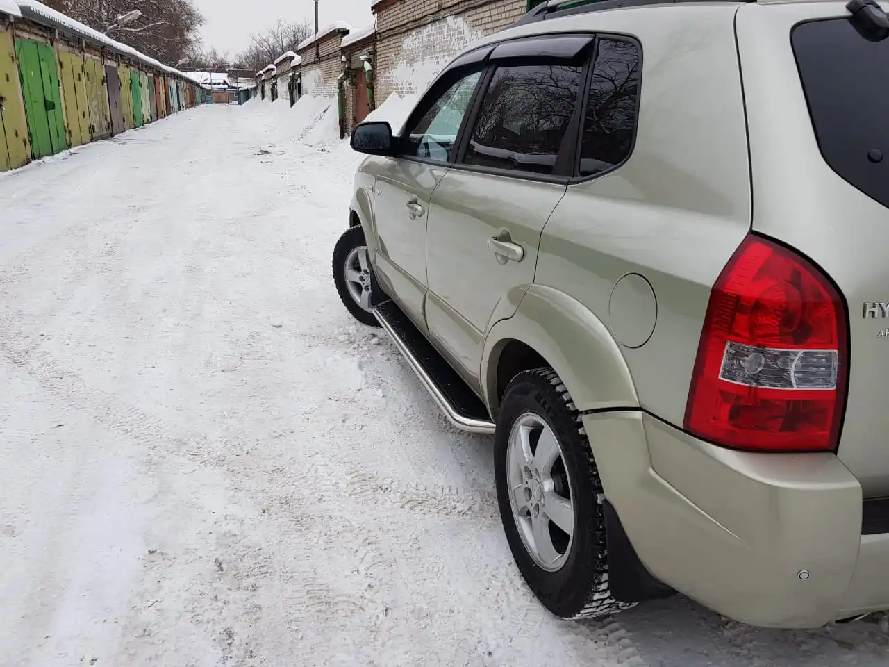 Пороги для Hyundai Tucson 1 2004-2009 подножки из нержавеющей стали с креплениями