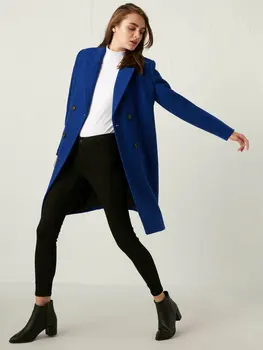

Collar Stamp Coat