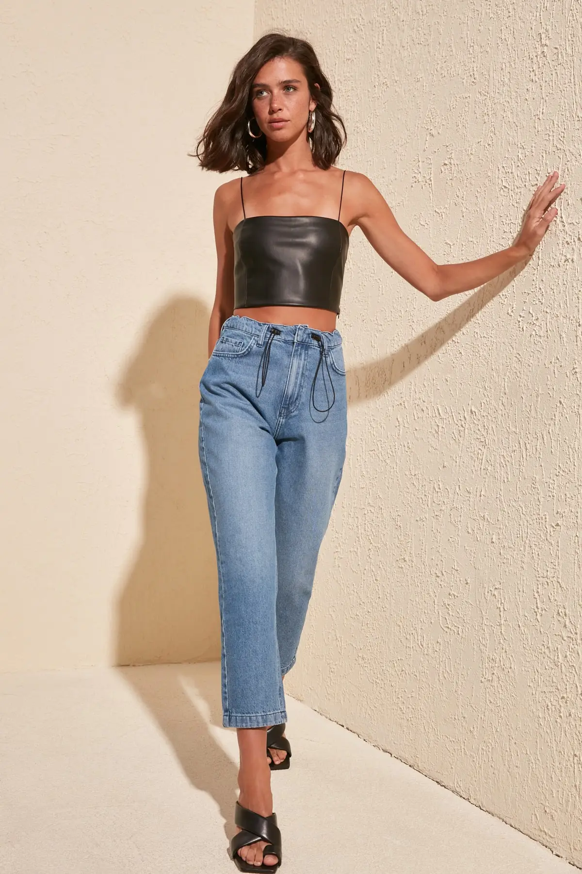 Trendyol Beli Wheel High Bel Straight Jeans TWOSS20JE0017 photo