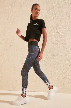

Trendyol Printed High Waist Fitness Leggings TWOSS20TA0040