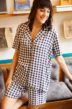 

Ola Women Mint Green Plaid Shorts Viscose Pajamas set TKM-19000058