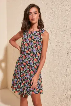 

Trendyol Flower Patterned Knitted Dress TWOSS20EL0823
