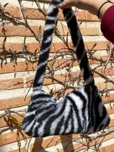 Bolso Vintage de invierno con patrón de cebra para mujer, bolsa inferior de hombro de felpa, bolso para el otoño, de piel suave y cálida