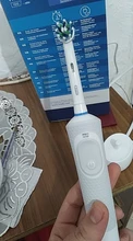 Oral B Vitality D100 CrossAction, Cepillos de dientes Eléctricos Recargables Blanco/Negro, limpieza 2D, cabezal oscila y rota