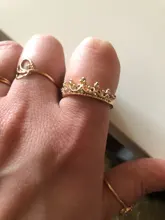 Anillo de compromiso con forma de corona hueca para mujer, sortija con carácter de Reina, con cuentas de cristal Vintage, para boda