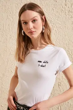 

Trendyol Embroidered Basic Knitted T-Shirt TWOSS20TS0066