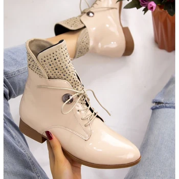 

Perla Cream Patent Leather Boots, High Quality 100% Vegan Leather Woman Boots. Shoe Boot, Sneaker , Chaussure , Uomo , Young Woman , Chaussures De Jeunes Hommes , Leather