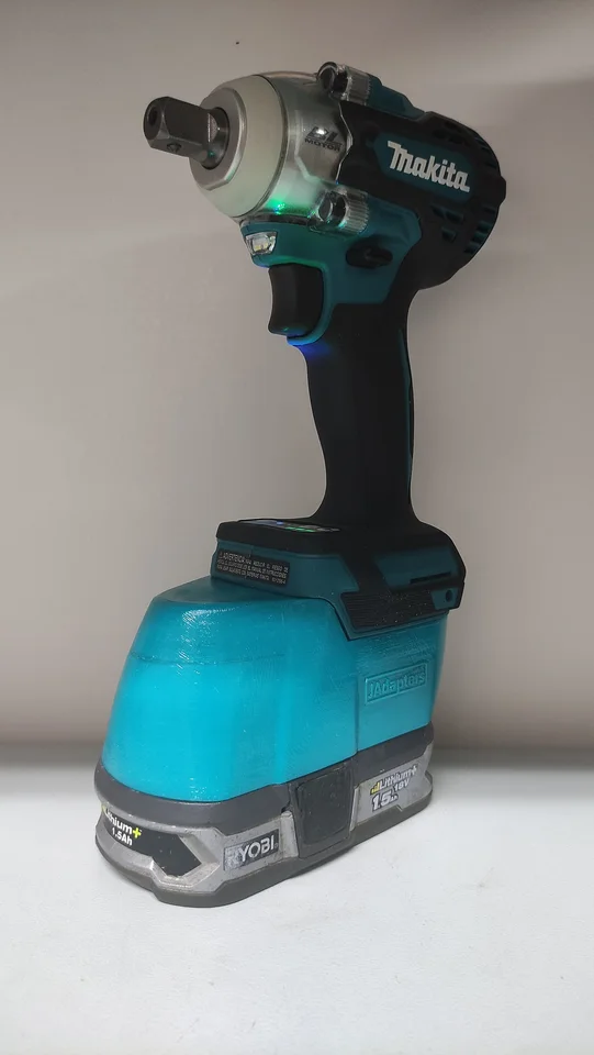 海外RYOBI リョービ コードレス電動スプレー マキタ18V用アダプター付き