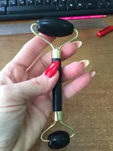 Rodillo de Jade para masaje Facial, rodillo de Jade verde y rosa, piedra Natural, herramientas para el rostro, mentón, cuello, belleza, cuidado de la piel