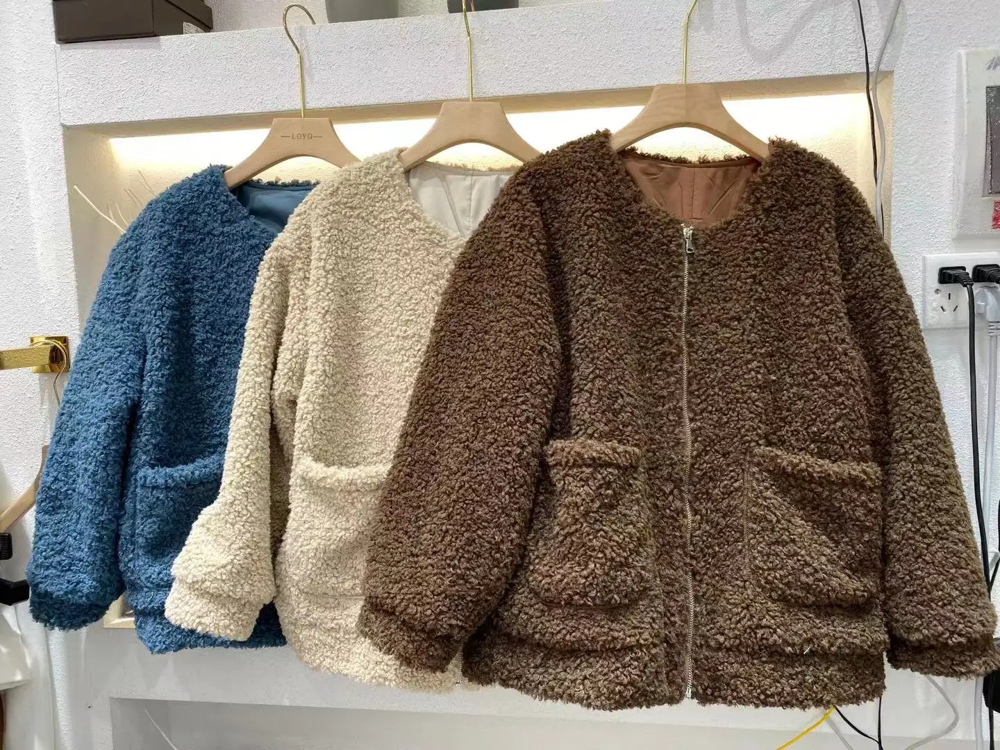 Новинка, зимнее пальто из овечьей шерсти, женская короткая стрижка из овечьей шерсти, свободный мех