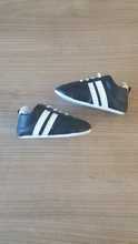 Zapatos de primeros pasos para bebé, niño y niña, calzado deportivo clásico, suela suave de cuero PU, mocasines de bebé de cuna multicolor, zapatos Casuales