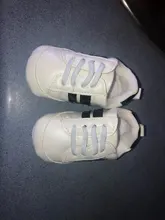 Zapatos de primeros pasos para bebé, niño y niña, calzado deportivo clásico, suela suave de cuero PU, mocasines de bebé de cuna multicolor, zapatos Casuales