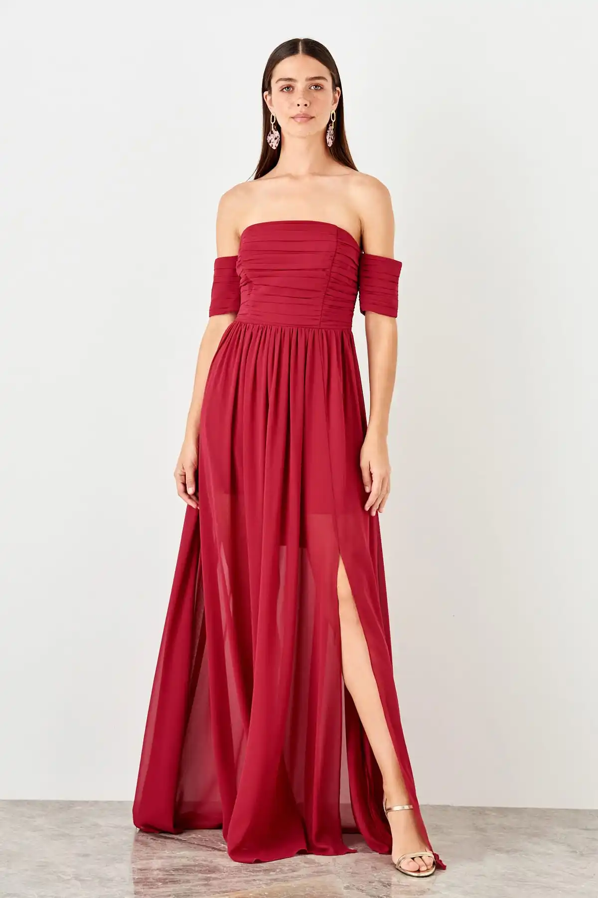 Trendyol вечернее платье без бретелек TPRSS19UZ0128