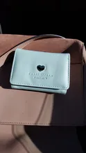 Monedero de Color caramelo a la moda para mujer, Cartera de cuero de Color liso Vintage corta con broche de corazón, tarjetero para chicas