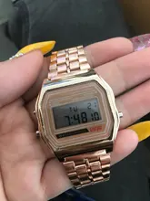 Reloj de pulsera Digital LED para hombre y mujer, cronógrafo Retro de negocios, con correa de acero, dorado