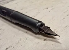 Estándar de oficina clásico negro mate verde pistola negro Nib pluma estilográfica regalo