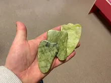 Gua Sha-Rodillo de Jade masajeador Facial 100% verdadera piedra Natural, rascador Gouache, herramientas de masaje para el cuidado de la piel