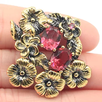 

34x34mm SheCrown Bohemia Design Flowers Created Rhodolite Garnet Red Blood Ruby Cool Black Gold Silver Pendant For Woman Gothic