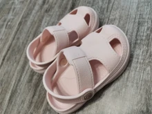 Zapatillas de playa con dibujos animados para niños y niñas, chanclas suaves de baño para interiores