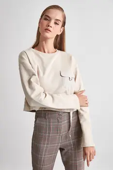 

Trendyol Crop Knitted Sweatshirt TWOAW21SW0497