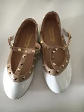 Sandalias de cuero con remaches para niñas, zapatos planos de baile, de princesa, nude, 2020